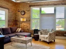 Romantic Gastro Loft Retreat for Two