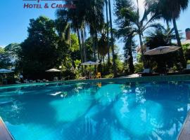 Orquideas Hotel & Cabañas，位于伊瓜苏港卡塔拉塔斯德尔伊瓜苏国际机场 - IGR附近的酒店