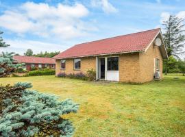 5 person holiday home in Skjern-By Traum，位于斯凯恩的酒店