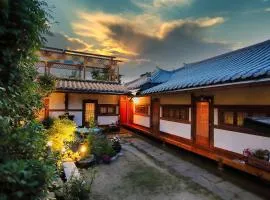 Kkot Jari Hanok Pension