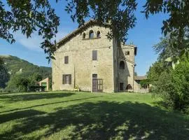 Apartment in Modigliana with swimming pool