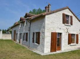 Maison de campagne avec jardin privé, proche Châteaux de la Loire et Futuroscope. - FR-1-381-288