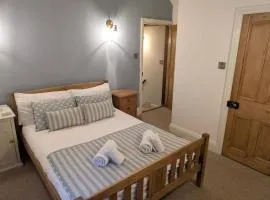 Rock View Cottage, 2 bedrooms near Alton Towers