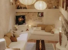 Cozy And Refined Retreat In The Heart Of Fanjeaux