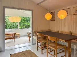 Nature-Rich 60S Holiday Home By Isefjord