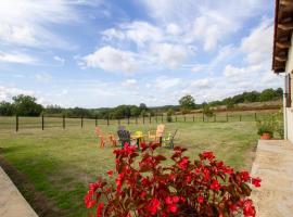 Maison familiale rénovée avec jardin, idéale pour 6 pers., proche forêt et activités, animaux acceptés - FR-1-616-4，位于Saint-Michel-de-Double的酒店