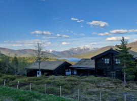 Mountain Cabin With Sauna In Sunnmørsalpane，位于Brunstad的酒店