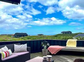 Architect-Designed House With Sea View In Lønstrup，位于约灵的酒店