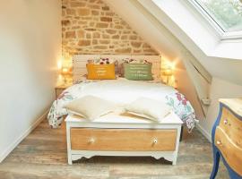 Cottage In Wooded Heart Of Brittany，位于Ploërdut的酒店