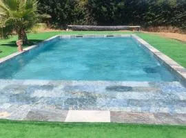 Villa climatisée avec grande piscine