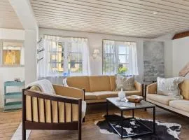 The Cozy Cottage