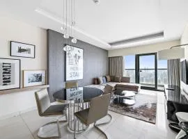 The Signature Suite 1BDR in Paramount Tower A