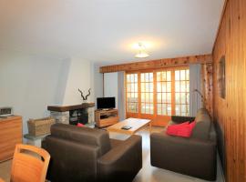 Appartement Veisivis 74 - Tout confort avec piscine，位于La Forclaz的酒店