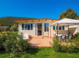 Mobilehome in Rabac 16897，位于拉巴克的酒店