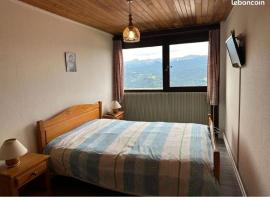 Location saisonnière，位于Murat-le-Quaire的酒店