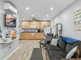 5600 Seaview Ave, Unit 4