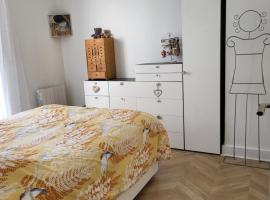 Une chambre au calme - Réservée aux femmes，位于圣芒代的酒店