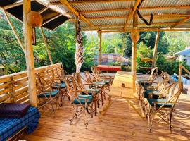 Moivaro Eco Hostel，位于Nkunjila的酒店