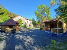 Gîte 6 personnes en pleine nature jacuzzi, sauna, kota