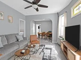 Cozy Home, 19 min to NYC, 3 Car Driveway