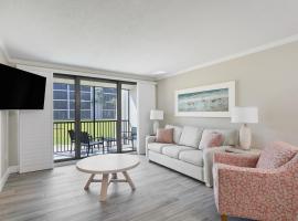 Sundial F106 - Renovated Ground Floor Residence at Sundial Sanibel，位于萨尼贝尔的度假屋