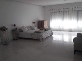 Locasenegal villa，位于萨利波图尔的酒店