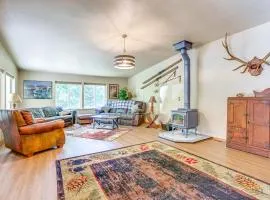 11 Acres of Adventure! Woodsy Mead Stay with Trails