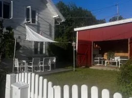 Sjarmerende og solrikt hus nær strender på Fevik