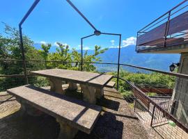 Bella Vista Vista Alpina, Relax e Piste Sci Vicine，位于Ossimo的酒店