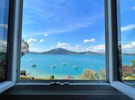 Exklusiver Seetraum am Attersee，位于Litzlberg的乡村别墅