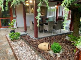 Charming home near old town，位于科希策的酒店