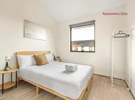 Tranquil Double Room - Walk to Train & Cabramatta Eats - Shared Bathroom