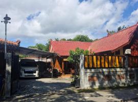 Jogja Dream Tours& Homestay，位于Kenaran的酒店