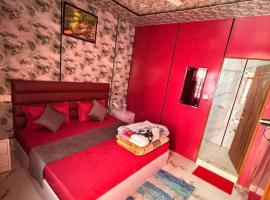 Deepak Hotel Gaurikund，位于Gaurikund的酒店