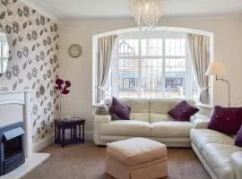 Amazing Cottage In Filey With 3 Bedrooms And Wifi