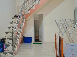 Homestay c1 lavender，位于Pulau Layang的酒店
