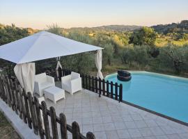 Appartamento Absolute Tuscany con piscina，位于科洛迪的酒店