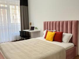 Whome in EXPO Resident