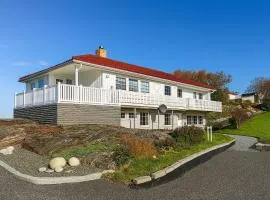 Hus med panoramutsikt i Bud