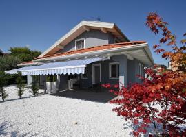 Rebecca's House，位于Staranzano的酒店