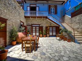 Theodorou Stone House，位于帕诺雷弗卡拉的乡村别墅
