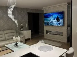 AKOYA APARTMENTS Premium Glamour
