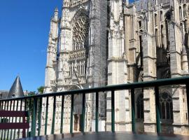 Lovely appartement vue cathédrale，位于博韦的酒店