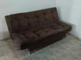 House 20 minutes from the airport