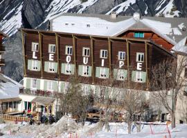 伊基普酒店，位于勒索兹Slalom附近的酒店