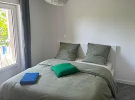 Appartement en cœur de village au pied du château avec 2 balcons