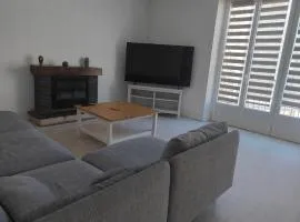 logement familial spacieux, 2 chambres , grand salon