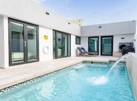 AQUA Casa A1 - Private & FUN 3 BR House with Pool in Dorado del Mar