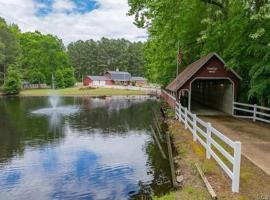 Pet-Friendly 3BR Lake House Firepit Pier
