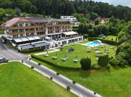 Dei Hotel Schönblick，位于沃尔特湖畔韦尔登的酒店